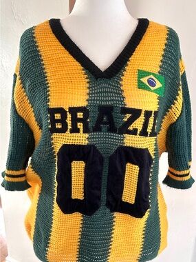 Brazil Soccer V-Neck Sweater Green Yellow Striped Game Day Size XL